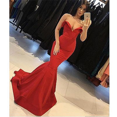 Sweetheart Red Mermaid Prom Dresses with Sweep Train