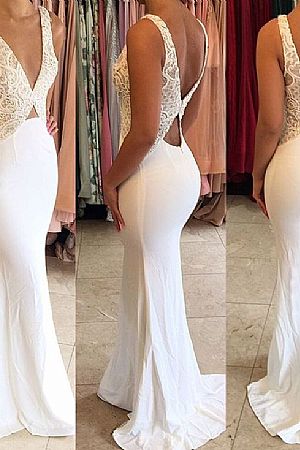 Sexy Lace Beading Mermaid Evening Dress with Plunging Neckline