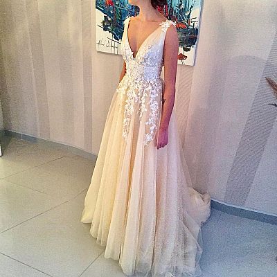 Light Champagne Prom Evening Dress Plunging Neckline with Straps