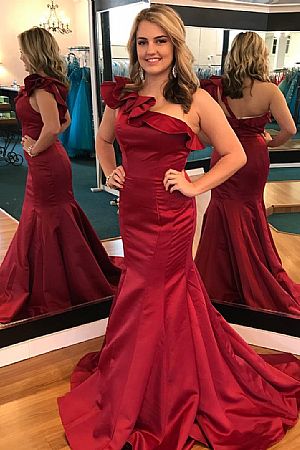 Gorgeous One Shoulder Burgundy Ruffled Evening Dresses