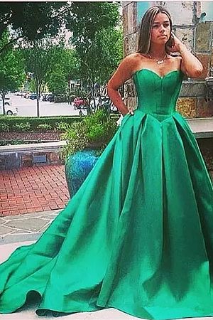 Sweetheart Emerald Green Ball Gown Evening Dresses