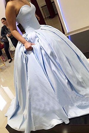 Light Blue Sweetheart Ball Gown Evening Dress