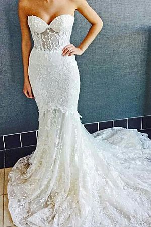 Custom Made Sweetheart Lace Appliqued Wedding Dress
