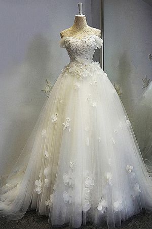 Off Shoulder Fluffy Tulle Wedding Dress with Flowers