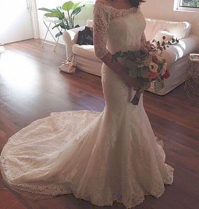 Elegant Bateau Lace Wedding Gowns with Half Sleeves
