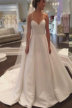Simple Sweetheart Neckline Pleated Satin Wedding Dresses
