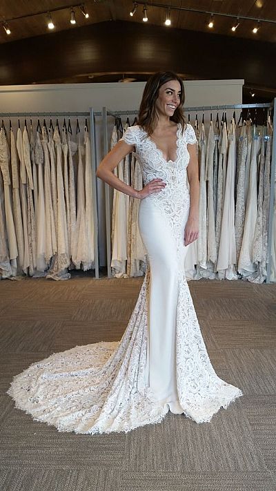 Sexy Backless Mermaid Wedding Dresses with Sweep Train