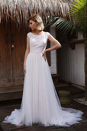 Simple Informal Scoop Neck Beach Wedding Dresses