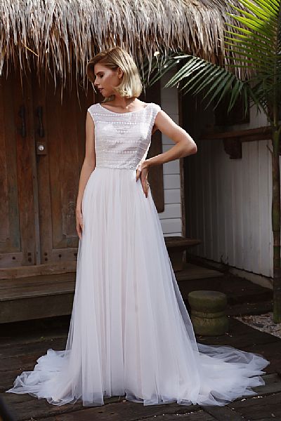 Simple Informal Scoop Neck Beach Wedding Dresses