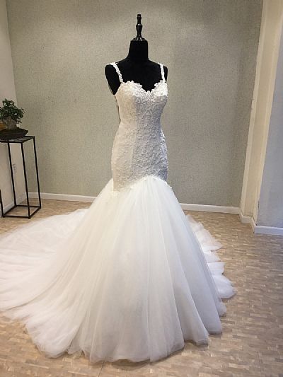 Gorgeous Wedding Dress with Spaghetti Straps & Beadings