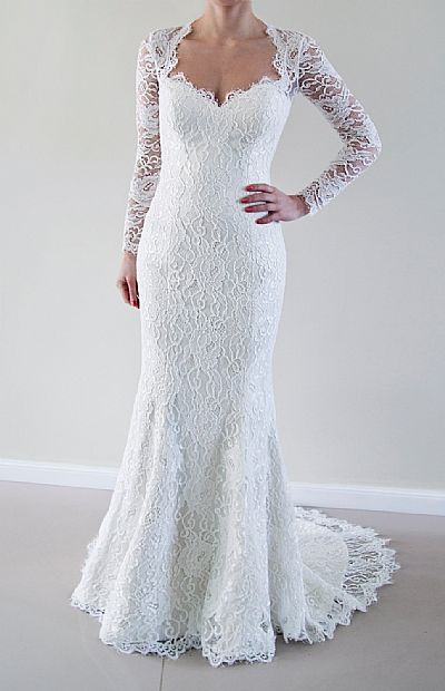 Simple and Elegant Lace Wedding Dress with Long Sleeves