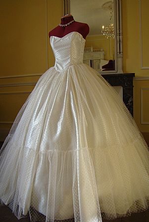 Princess Dotted Tulle Ball Gown Wedding Dress