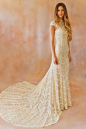 Vintage Lace Bridal Gowns with Open Back & Short Sleeves