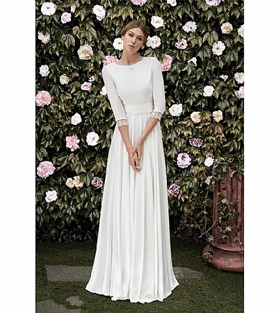 Elegant & Classy Wedding Dresses with Half Sleeves