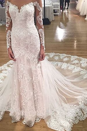 Fabulous Lace Wedding Dresses with Tiered Skirt