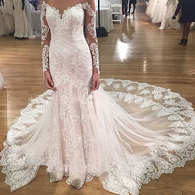Fabulous Lace Wedding Dresses with Tiered Skirt