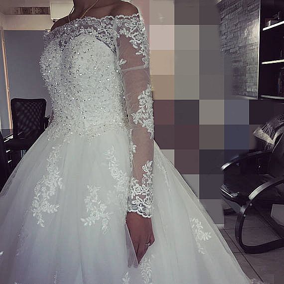 Stunning Lace Beaded Wedding Dresses with Bateau Neckline