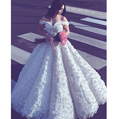 Princess Ball Gown Wedding Dress with Volume & Floral Appliques