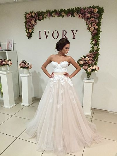 Sweetheart Neckline Puffy Tulle Wedding Gowns