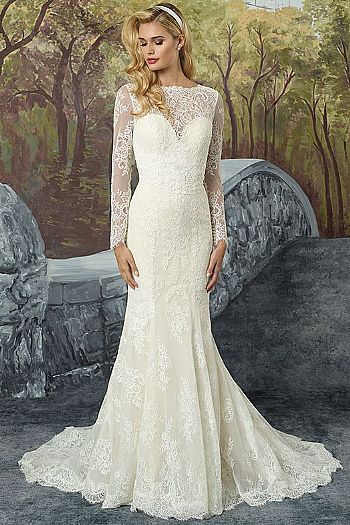 Exquisite Lace Appliqued Wedding Dress with Long Sleeves